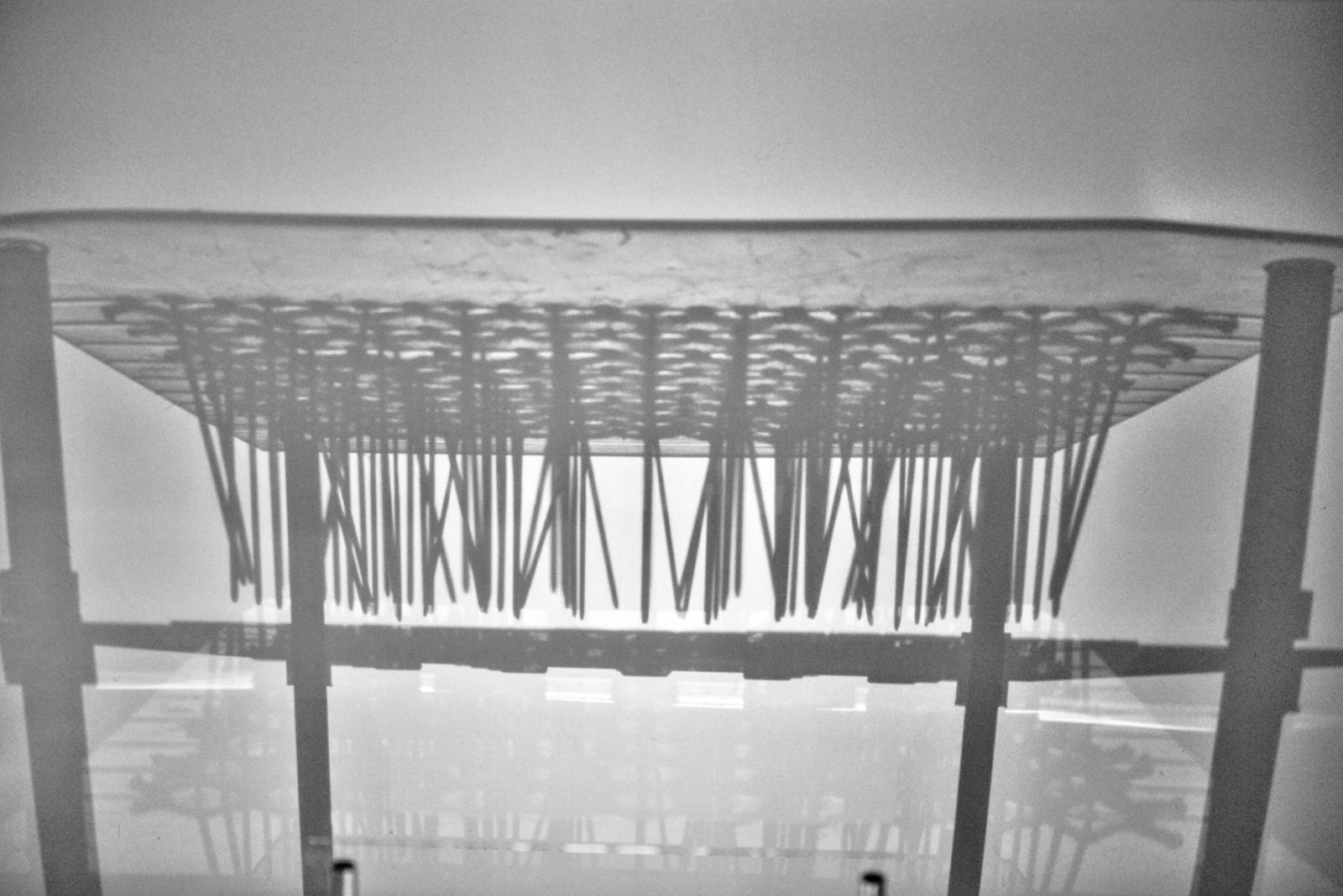 Sombras proyectadas por la matriz suspendida